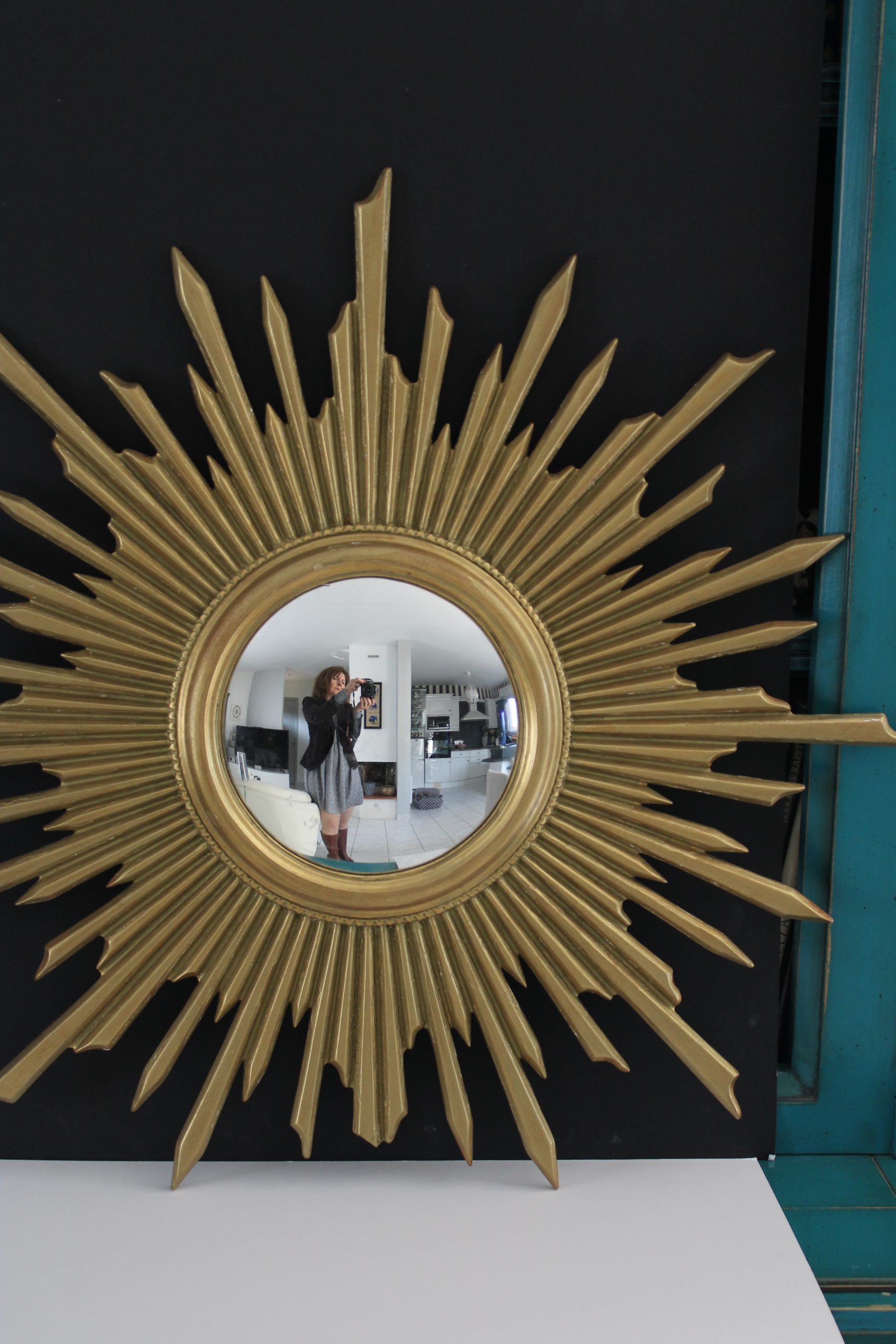 Miroir soleil doré, oeil de sorcière convexe années 60-70 vintage